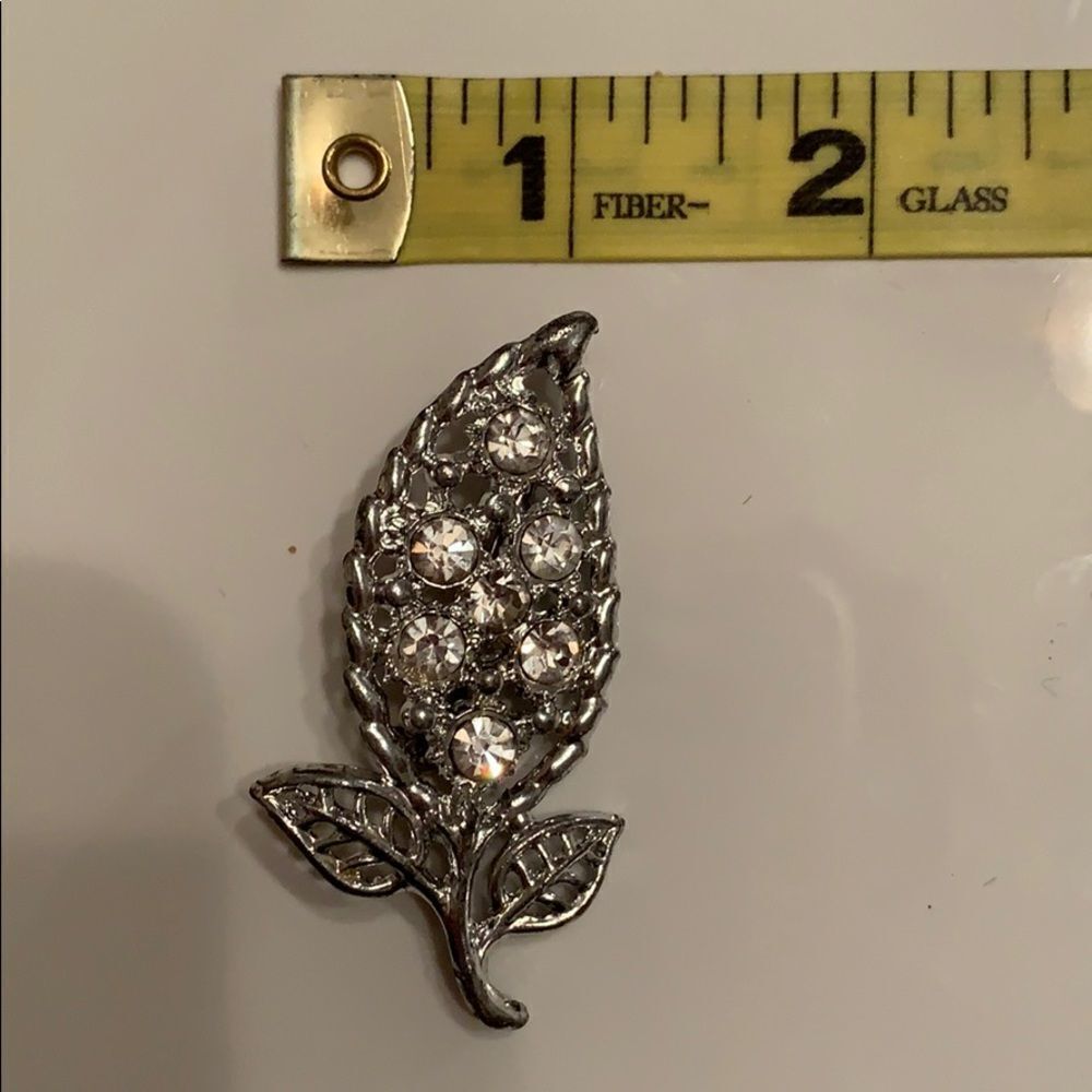 Vintage rhinestone brooch‎